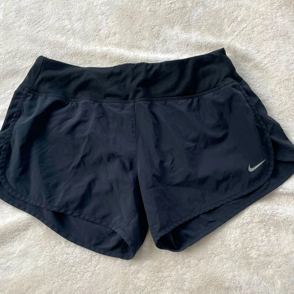 Nike dri fit shorts - Picture 1 of 3